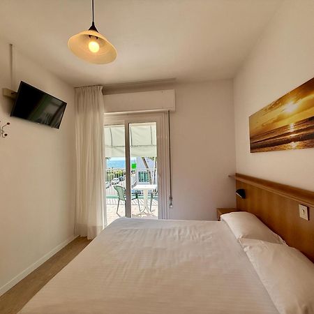 Hotel Palme Park & Beach Included Лидо-ди-Езоло Экстерьер фото