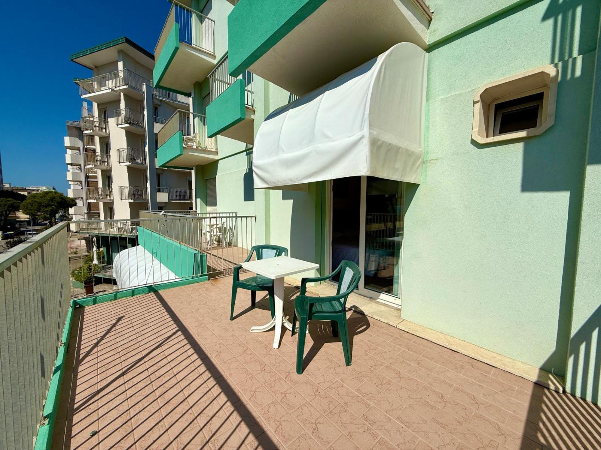 Hotel Palme Park & Beach Included Лидо-ди-Езоло Экстерьер фото