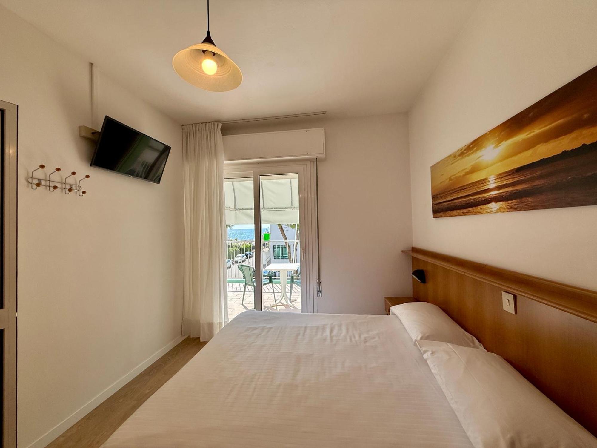 Hotel Palme Park & Beach Included Лидо-ди-Езоло Экстерьер фото