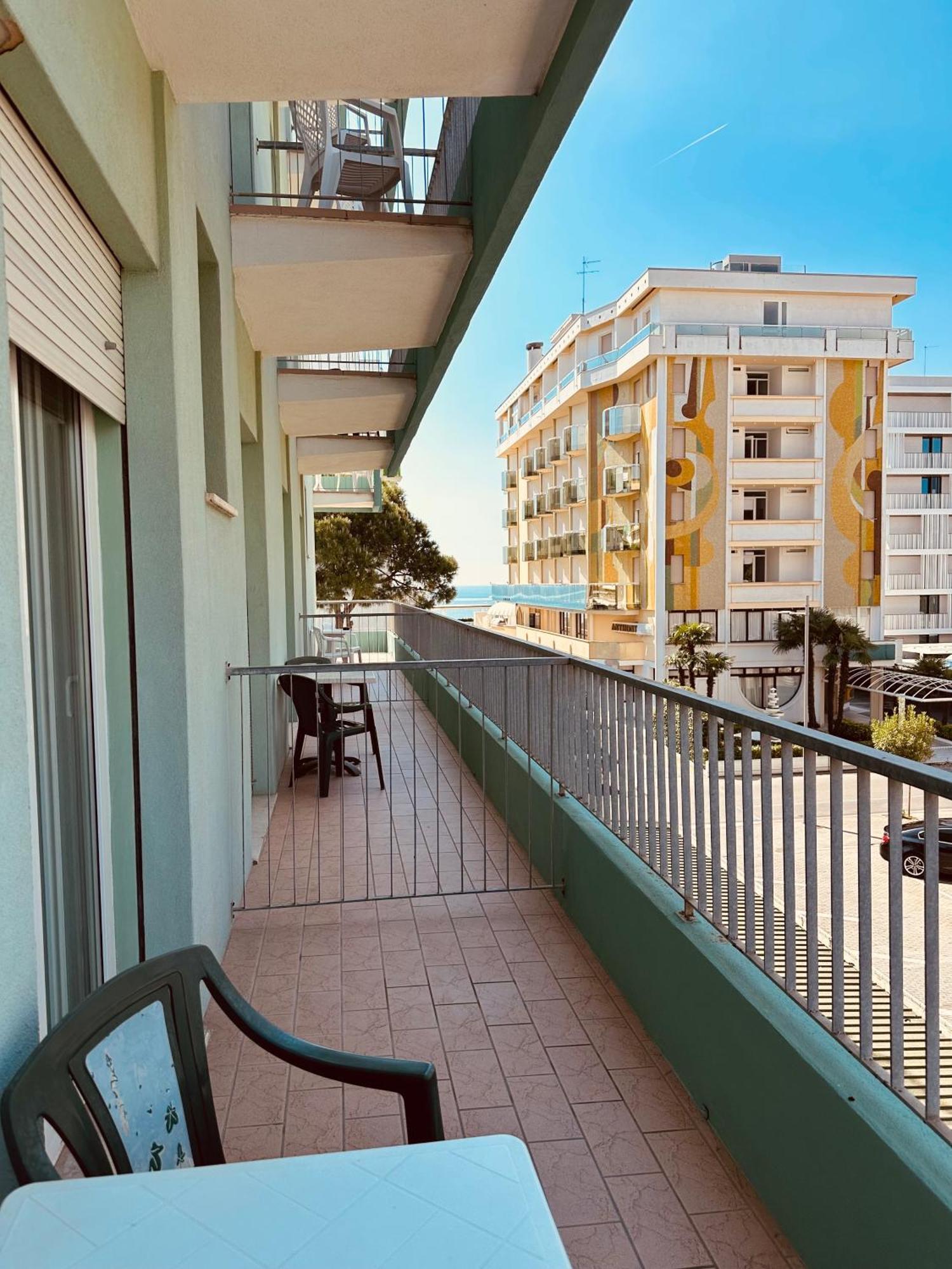 Hotel Palme Park & Beach Included Лидо-ди-Езоло Экстерьер фото